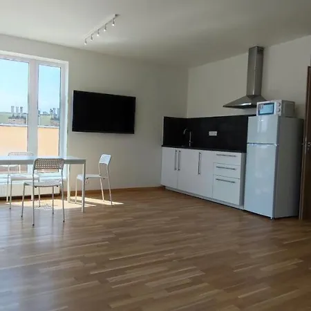 Penthouse # 81 With Panoramic City View In Elite Rezidence With Free Parking Prague Exterior photo