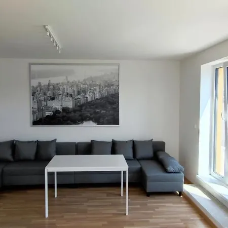 Penthouse # 81 With Panoramic City View In Elite Rezidence With Free Parking Prague Exterior photo