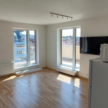 Penthouse # 81 With Panoramic City View In Elite Rezidence With Free Parking Prague Exterior photo
