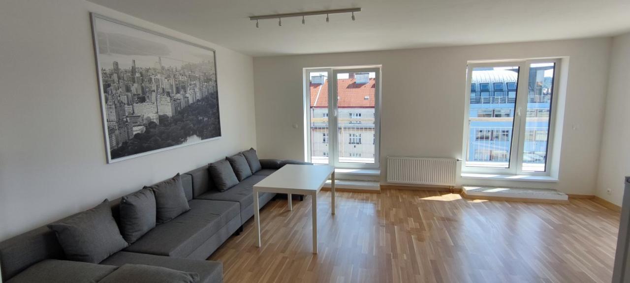 Penthouse # 81 With Panoramic View In Elite Rezidence With Free Parking * Praga