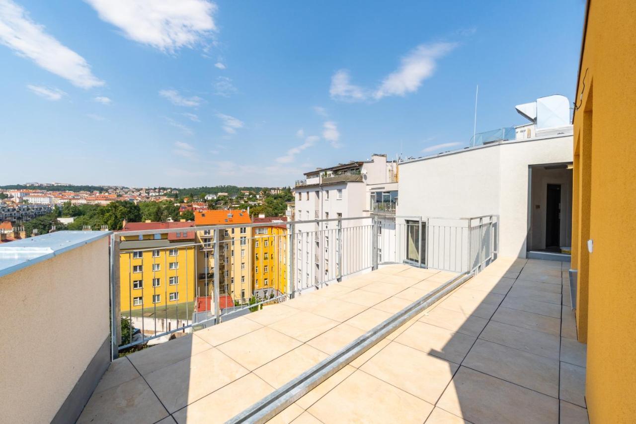 Penthouse # 81 With Panoramic View In Elite Rezidence With Free Parking Prague